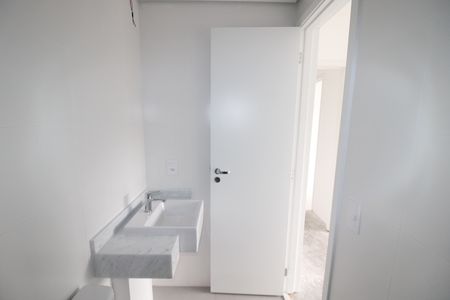 Apartamento à venda com 71m², 2 quartos e 1 vagaQuarto 2 - Banheiro