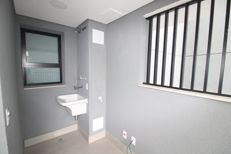 Apartamento à venda com 58m², 1 quarto e 1 vagaSala / Cozinha - Varanda
