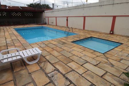 Apartamento para alugar com 72m², 3 quartos e 1 vagaÁrea comum - Piscina