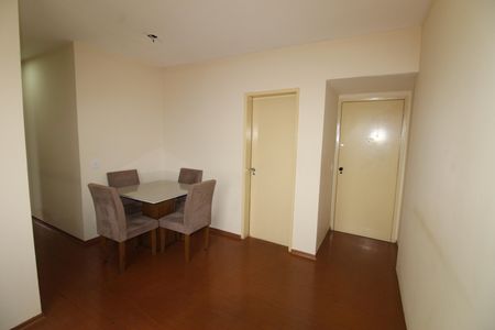 Apartamento para alugar com 72m², 3 quartos e 1 vagaSala