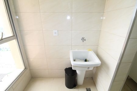 Apartamento para alugar com 72m², 3 quartos e 1 vagaÁrea de Serviço