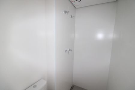 Apartamento à venda com 71m², 2 quartos e 1 vagaQuarto 2 - Banheiro