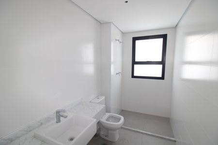 Apartamento à venda com 137m², 3 quartos e 2 vagasQuarto 3 - Banheiro