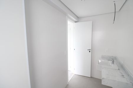 Apartamento à venda com 118m², 3 quartos e 2 vagasQuarto 2 - Banheiro