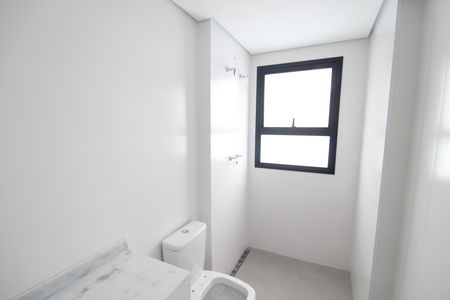 Apartamento à venda com 118m², 3 quartos e 2 vagasQuarto 2 - Banheiro