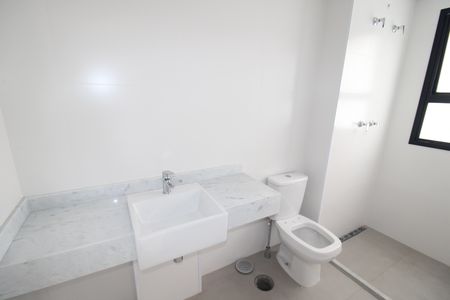 Apartamento à venda com 118m², 3 quartos e 2 vagasQuarto 1 - Banheiro