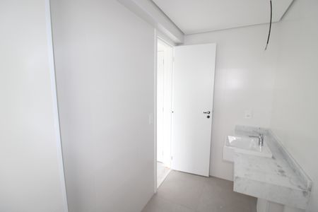 Apartamento à venda com 117m², 3 quartos e 2 vagasQuarto 2 - Banheiro