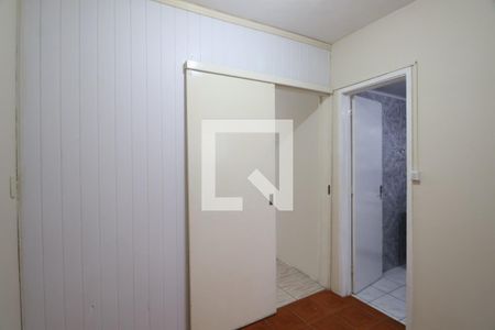 Quarto de apartamento para alugar com 1 quarto, 40m² em Guajuviras, Canoas
