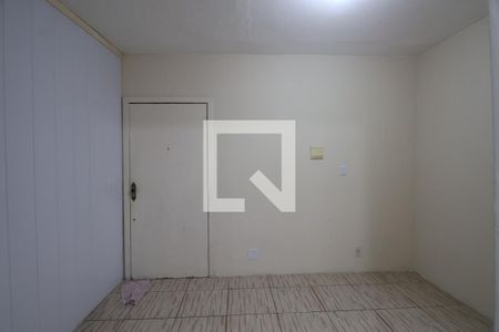 Quarto de apartamento para alugar com 1 quarto, 40m² em Guajuviras, Canoas