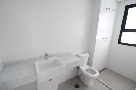 Apartamento à venda com 117m², 3 quartos e 2 vagasQuarto 1 - Banheiro