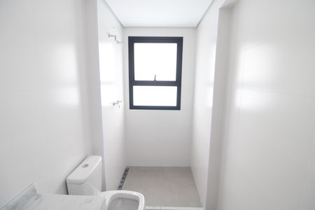 Apartamento à venda com 117m², 3 quartos e 2 vagasQuarto 2 - Banheiro