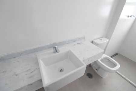 Apartamento à venda com 118m², 3 quartos e 2 vagasQuarto 2 - Banheiro