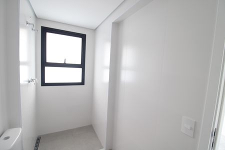 Apartamento à venda com 118m², 3 quartos e 2 vagasQuarto 2 - Banheiro