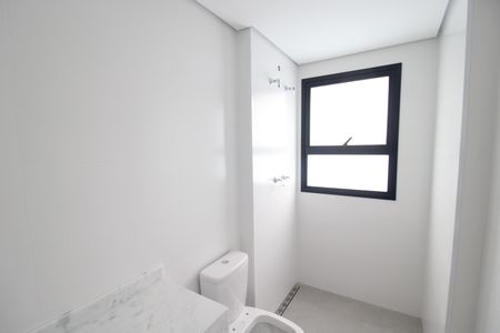 Apartamento à venda com 118m², 3 quartos e 2 vagasQuarto 2 - Banheiro
