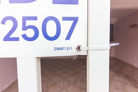 Casa à venda com 234m², 4 quartos e 2 vagasCode