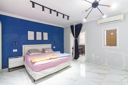 Casa à venda com 234m², 4 quartos e 2 vagasSuíte 2
