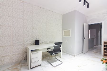 Casa à venda com 234m², 4 quartos e 2 vagasSuíte 2