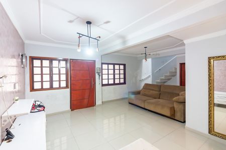 Sala  de casa à venda com 4 quartos, 234m² em Quitaúna, Osasco
