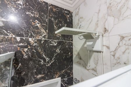 Casa à venda com 234m², 4 quartos e 2 vagasBanheiro 3