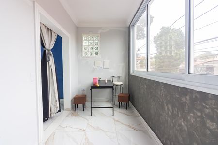 Casa à venda com 234m², 4 quartos e 2 vagasvaranda