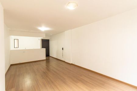 Sala de apartamento à venda com 1 quarto, 90m² em Cristo Rei, Curitiba