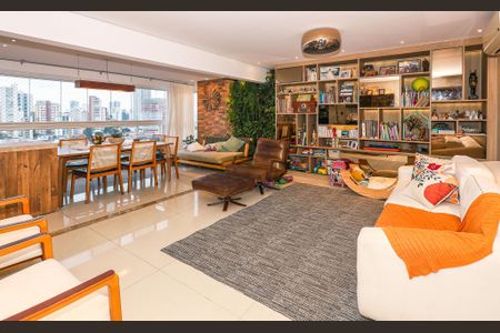 Apartamento à venda com 3 quartos, 154m² em Setor Bueno, Goiânia