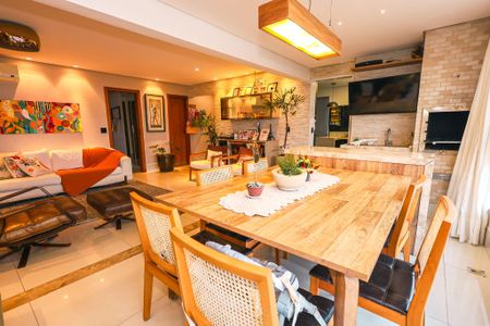 Apartamento à venda com 123m², 3 quartos e 2 vagas