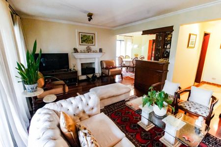 Apartamento à venda com 187m², 4 quartos e 3 vagas Apartamento à venda com 187m², 4 quartos e 3 vagasSala 1