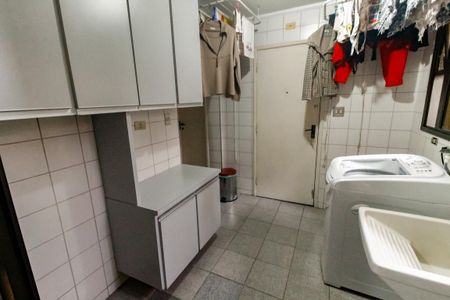 Apartamento à venda com 187m², 4 quartos e 3 vagas Apartamento à venda com 187m², 4 quartos e 3 vagasÁrea de Serviço