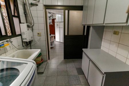 Apartamento à venda com 187m², 4 quartos e 3 vagas Apartamento à venda com 187m², 4 quartos e 3 vagasÁrea de Serviço