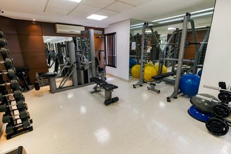 Apartamento à venda com 187m², 4 quartos e 3 vagas Apartamento à venda com 187m², 4 quartos e 3 vagasÁrea comum - Academia
