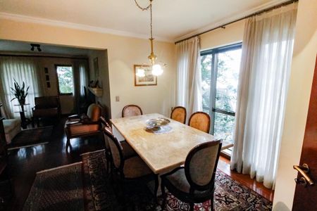 Apartamento à venda com 187m², 4 quartos e 3 vagas Apartamento à venda com 187m², 4 quartos e 3 vagasSala 2 - Jantar