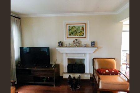 Apartamento à venda com 187m², 4 quartos e 3 vagas Apartamento à venda com 187m², 4 quartos e 3 vagasDetalhe Sala