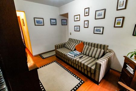 Apartamento à venda com 187m², 4 quartos e 3 vagas Apartamento à venda com 187m², 4 quartos e 3 vagasSala 3 - TV