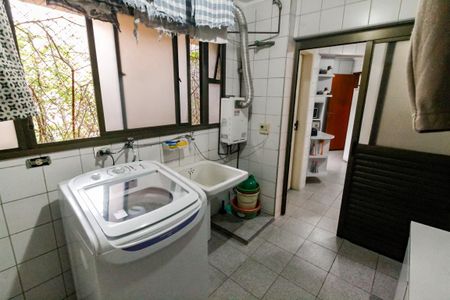 Apartamento à venda com 187m², 4 quartos e 3 vagas Apartamento à venda com 187m², 4 quartos e 3 vagasÁrea de Serviço