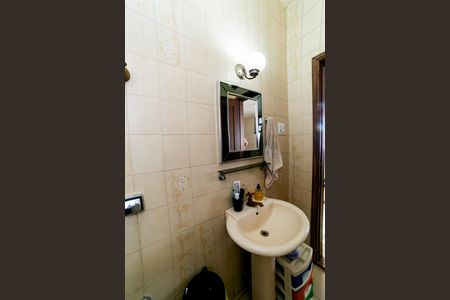 Apartamento para alugar com 150m², 5 quartos e 2 vagas Apartamento para alugar com 150m², 5 quartos e 2 vagasBanheiro Social 2