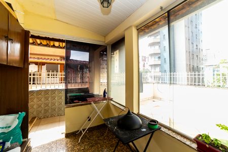 Apartamento para alugar com 150m², 5 quartos e 2 vagas Apartamento para alugar com 150m², 5 quartos e 2 vagasÁrea de Serviço