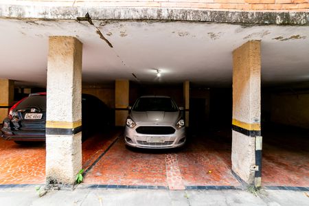 Apartamento para alugar com 150m², 5 quartos e 2 vagas Apartamento para alugar com 150m², 5 quartos e 2 vagasGaragem