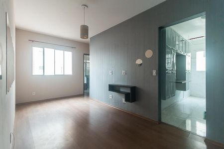 Sala de apartamento para alugar com 2 quartos, 60m² em Nova Mogilar, Mogi das Cruzes