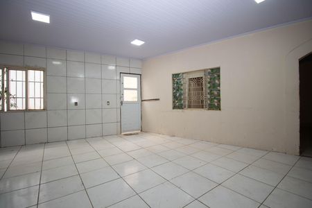 Studio para alugar com 60m², 1 quarto e sem vaga Studio para alugar com 60m², 1 quarto e sem vagaSala/Cozinha