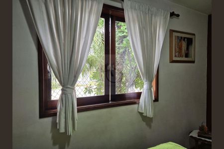 Casa à venda com 4 quartos, 235m² em Moema, São Paulo