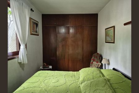 Casa à venda com 4 quartos, 235m² em Moema, São Paulo