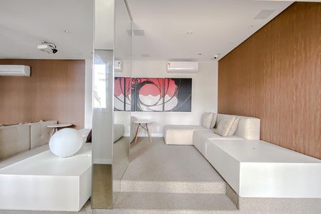 Apartamento à venda com 73m², 2 quartos e 1 vagaÁrea comum