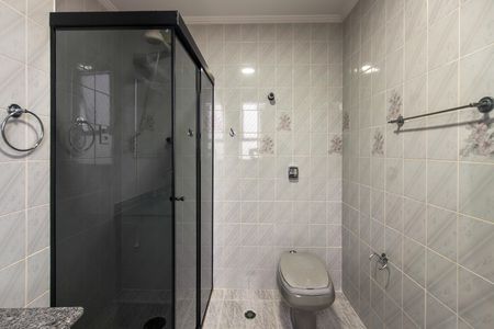 Apartamento para alugar com 165m², 3 quartos e 3 vagas Apartamento para alugar com 165m², 3 quartos e 3 vagasBanheiro da Suíte 2