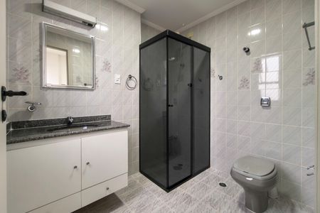 Apartamento para alugar com 165m², 3 quartos e 3 vagas Apartamento para alugar com 165m², 3 quartos e 3 vagasBanheiro da Suíte 2