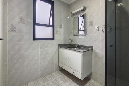 Apartamento para alugar com 165m², 3 quartos e 3 vagas Apartamento para alugar com 165m², 3 quartos e 3 vagasBanheiro da Suíte 2