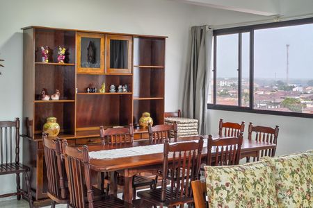 Apartamento para alugar com 165m², 3 quartos e 3 vagas Apartamento para alugar com 165m², 3 quartos e 3 vagasSala