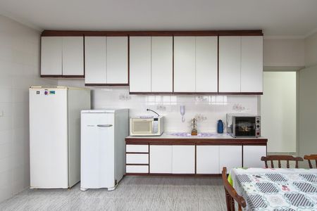 Apartamento para alugar com 165m², 3 quartos e 3 vagas Apartamento para alugar com 165m², 3 quartos e 3 vagasCozinha