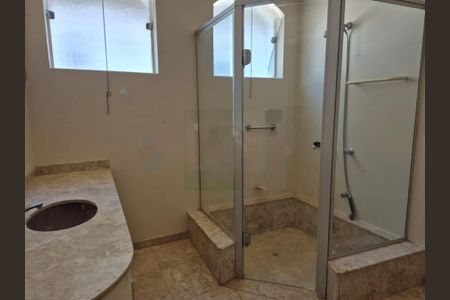 Casa à venda com 300m², 4 quartos e 6 vagas