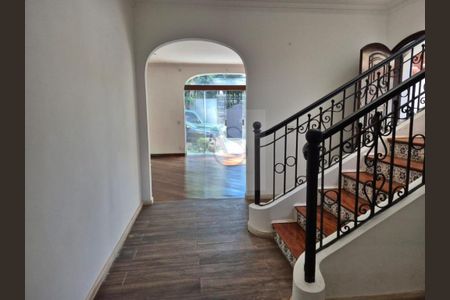 Casa à venda com 300m², 4 quartos e 6 vagas